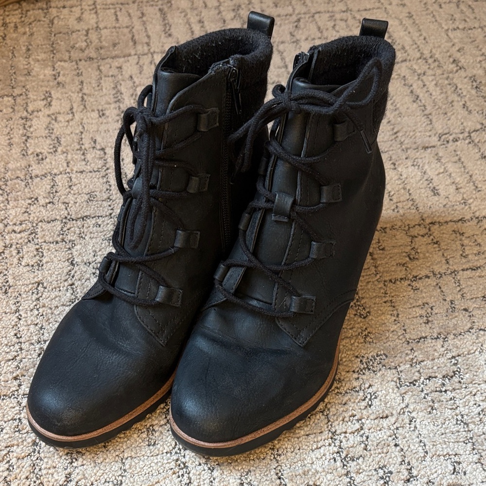 Life Stride Velocity 2.0 Black Women's Ankle Boots